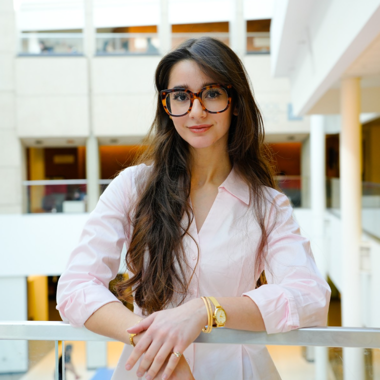Niki Mehri